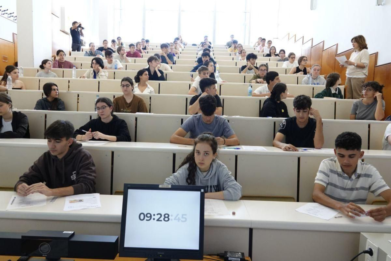 Estudiantes durante uno de los exámenes de la convocatoria ordinaria en junio pasado.