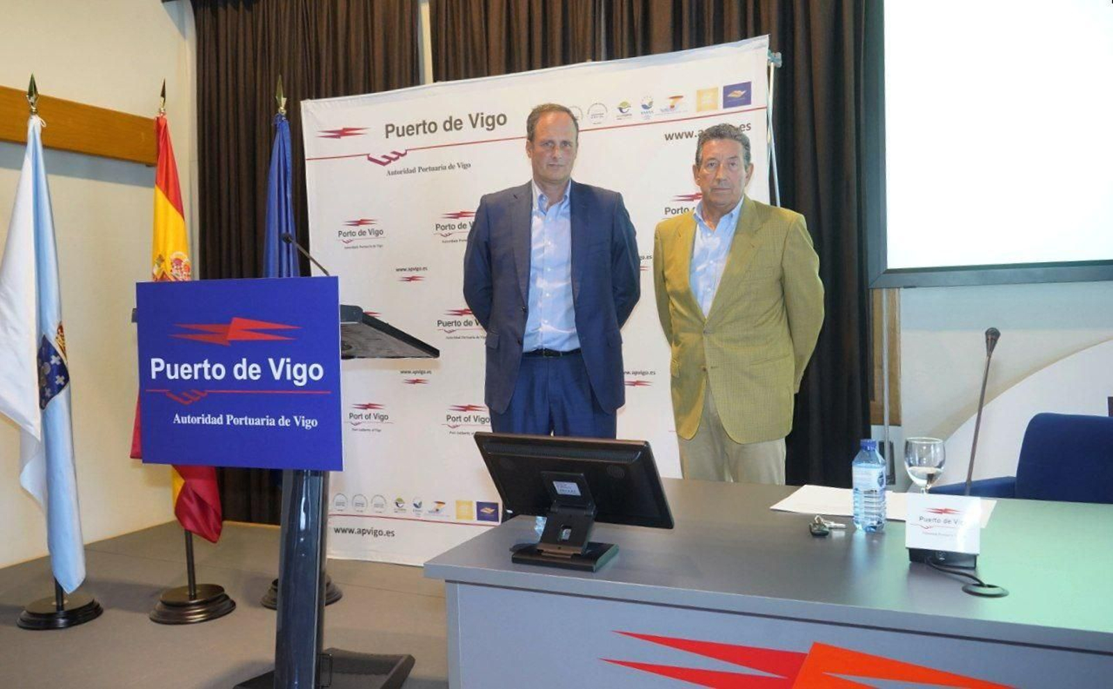 Botana, con el secretario de la APV.