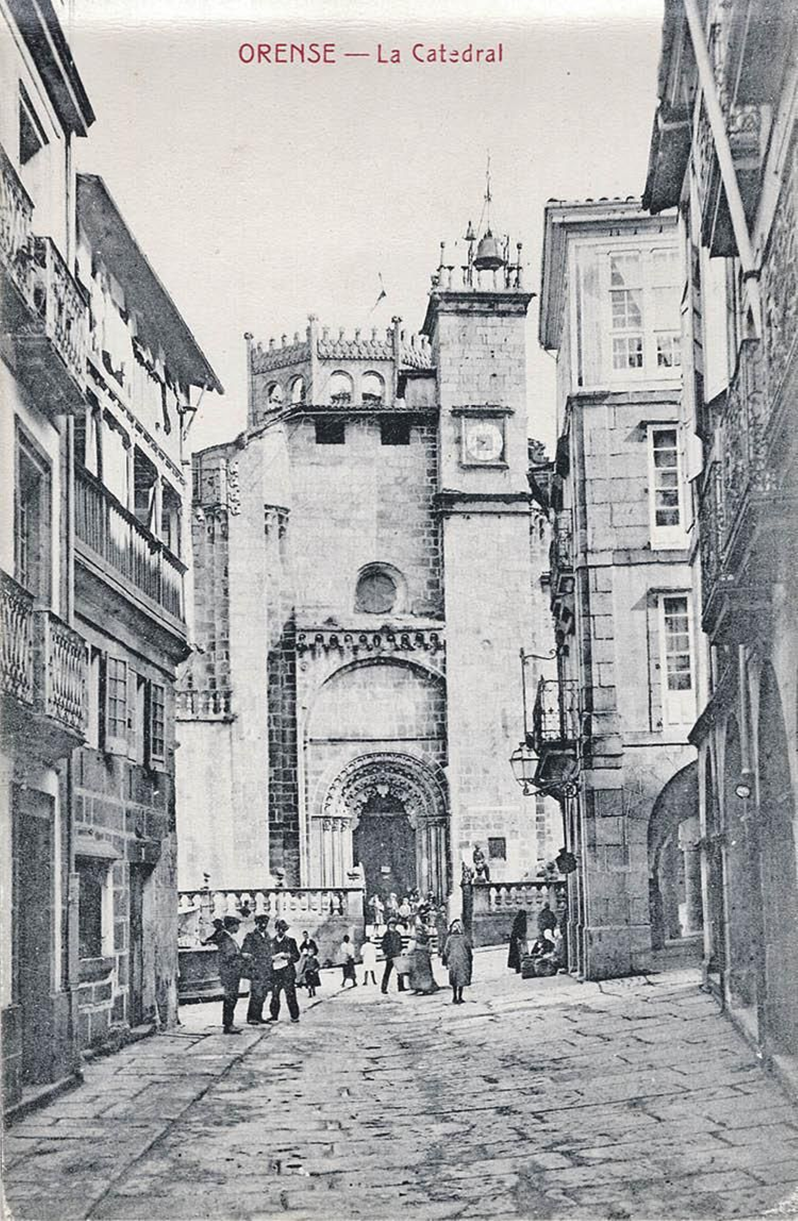 El reloj de la torre de la Catedral en algún momento pudo ser el de San Esteban de Ribas de Sil.