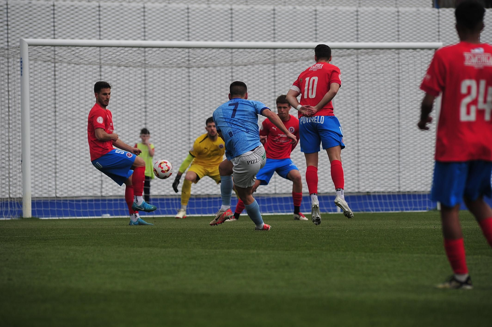 Galería | La UD Ourense gana y rompe récords