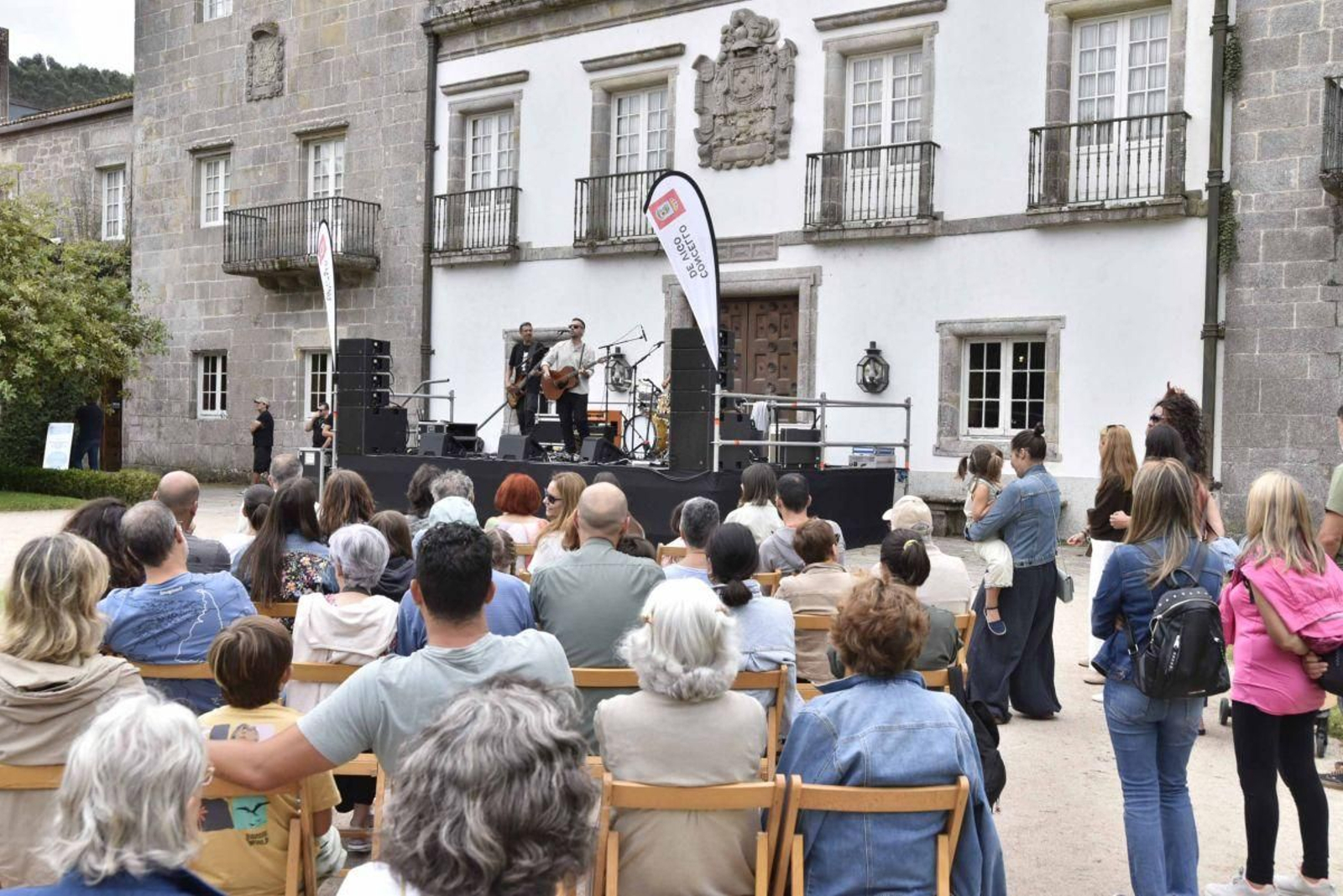 Imagen del concierto de Antifrágil, en el jardín del Pazo de Castrelos.