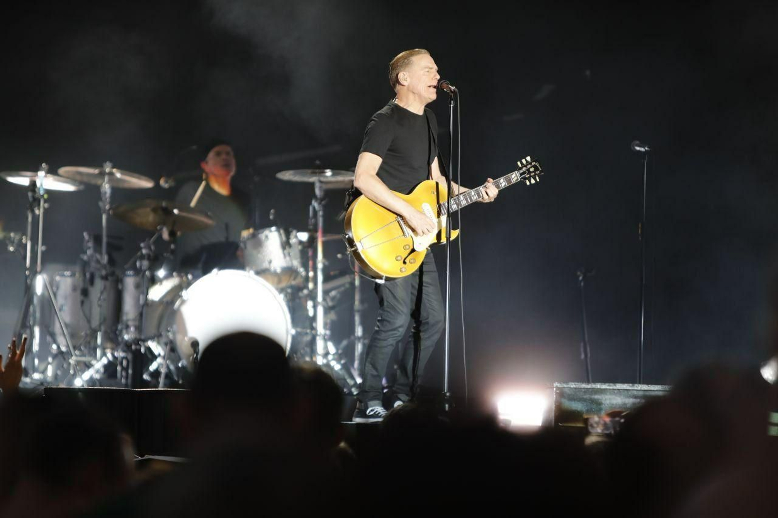 Bryan Adams, durante su concierto en Vigo en 2022.