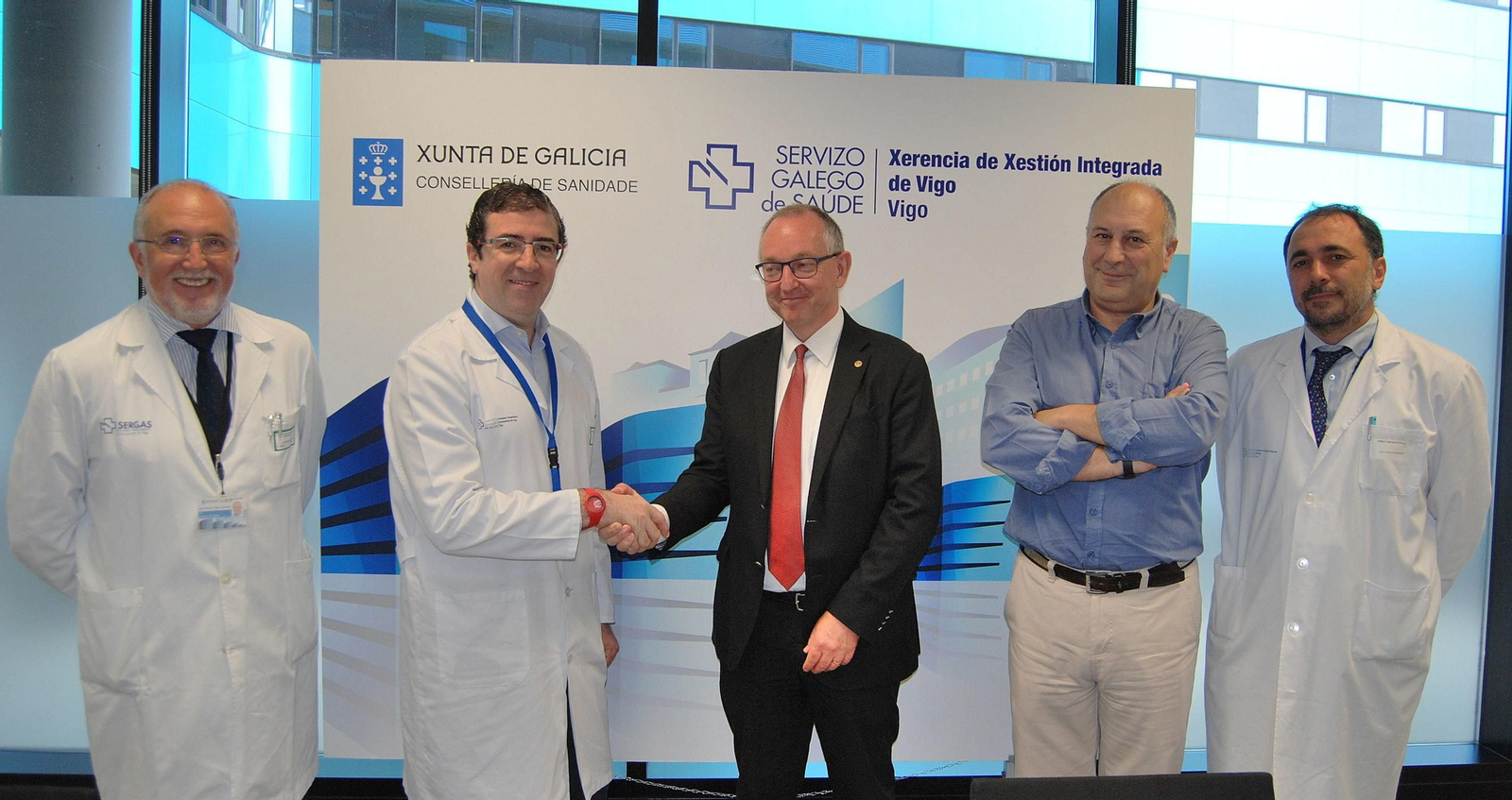 Fernández Lorenzo, Félix Rubial, Lars Montelius, Lorenzo Pastrana y Julio García, ayer tras la firma.