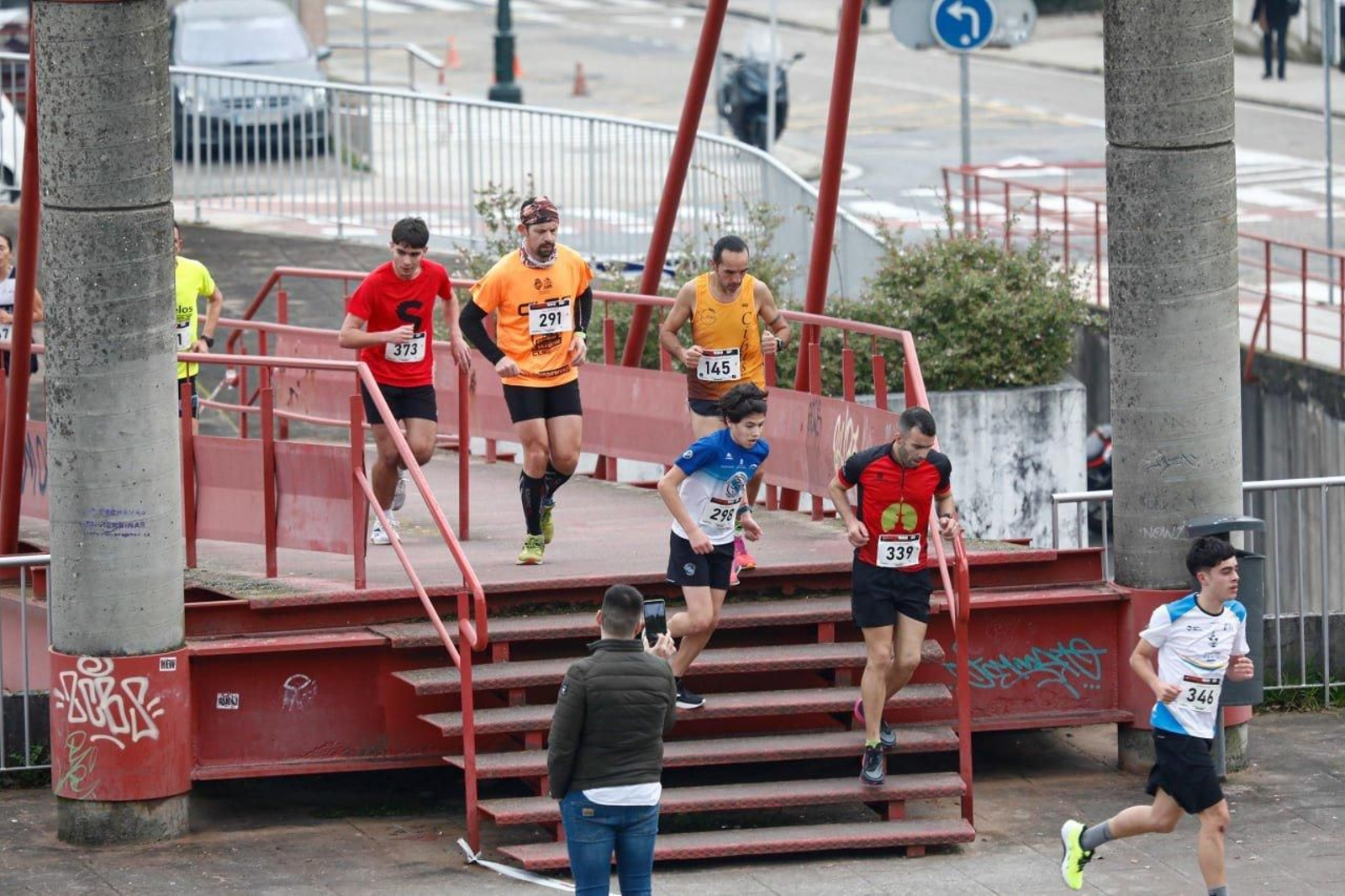 La carrera a su paso por el Concello.