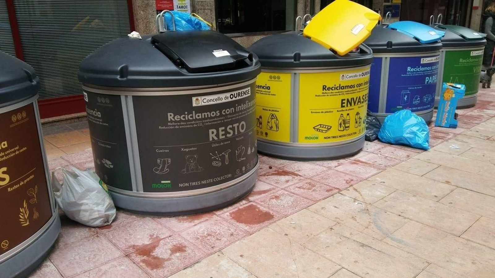 El contenedor marrón está destinado para la materia orgánica