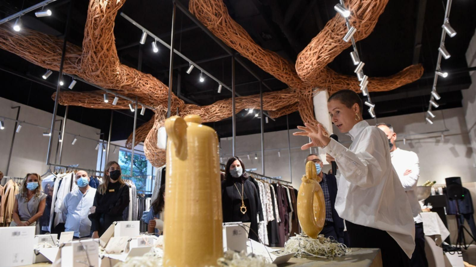 Foto de archivo de la inauguración de la tienda insignia de Adolfo Domínguez en Ourense en el 2021.