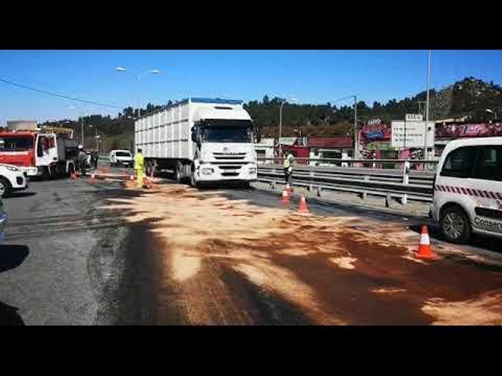 Vertido de combustible en el Polígono de Barreiros