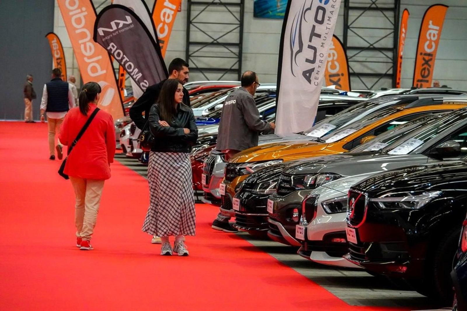 Galería | Mil coches de ocasión toman el Ifevi