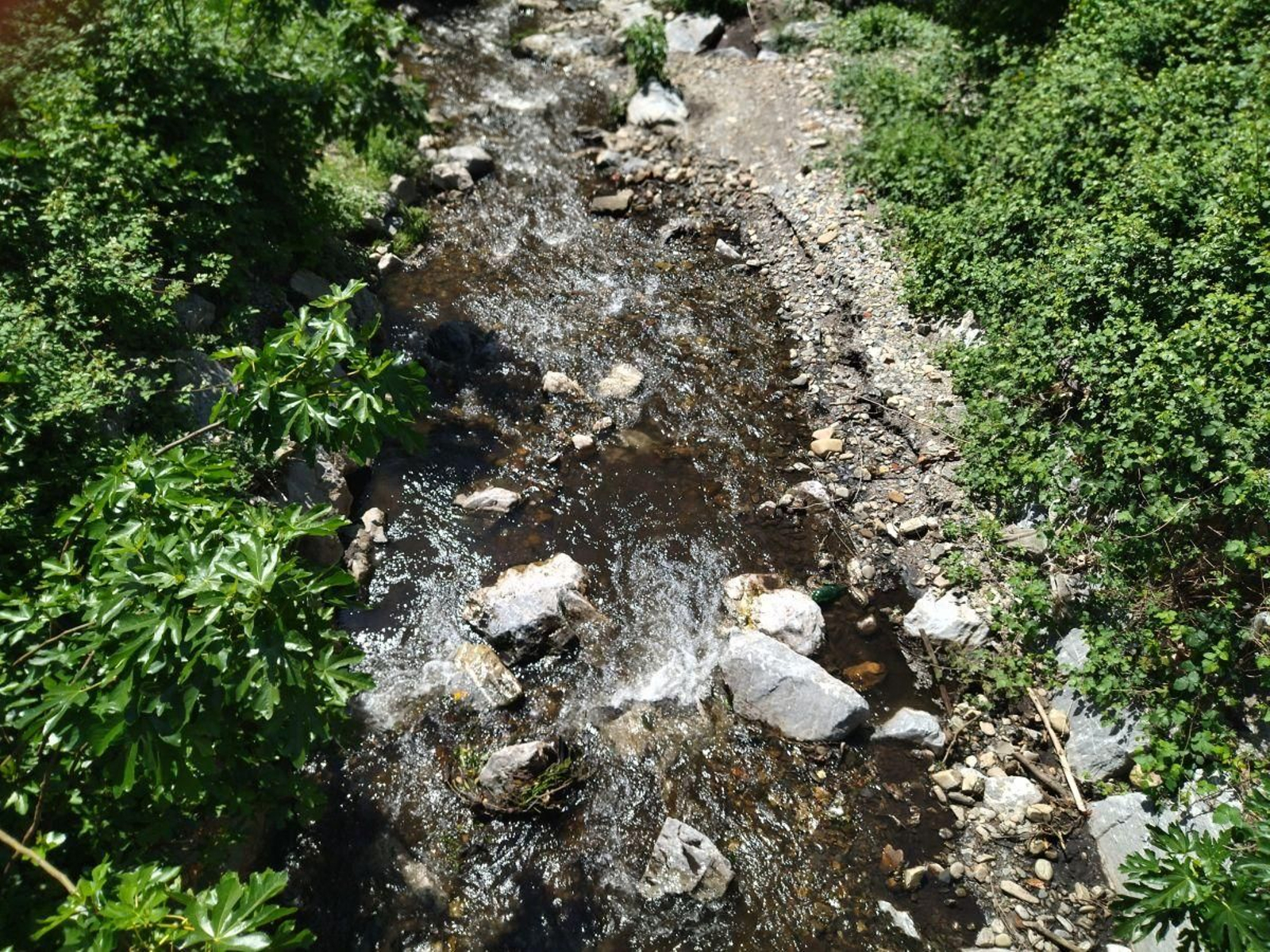 Turbidez en el arroyo Mariñán, este martes.