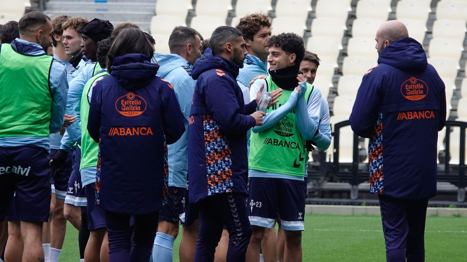 Galería | Entrenamiento multitudinario del Celta en Balaídos