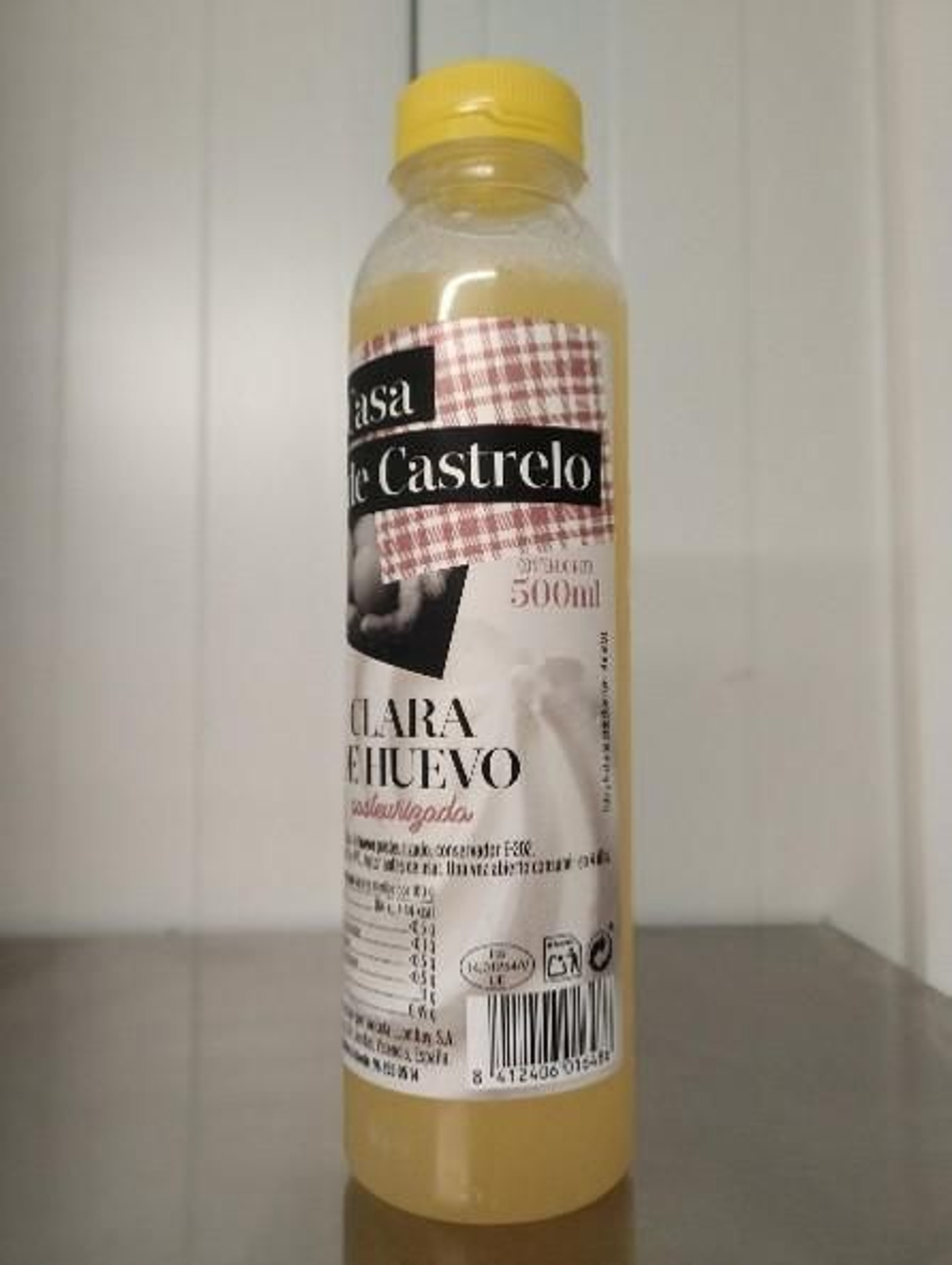 La AESAN recomienda no consumir las botellas de Casa de Castrelo del lote 6265, con fecha de caducidad del 27 de octubre.