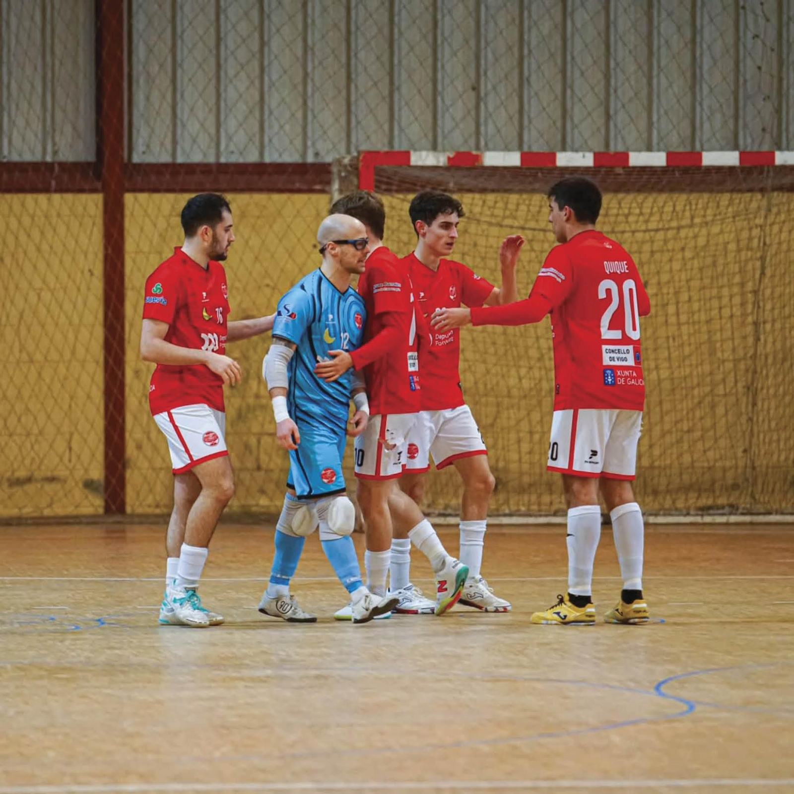 El IES Coruxo se encuentra a 4 puntos de la zona de permanencia.