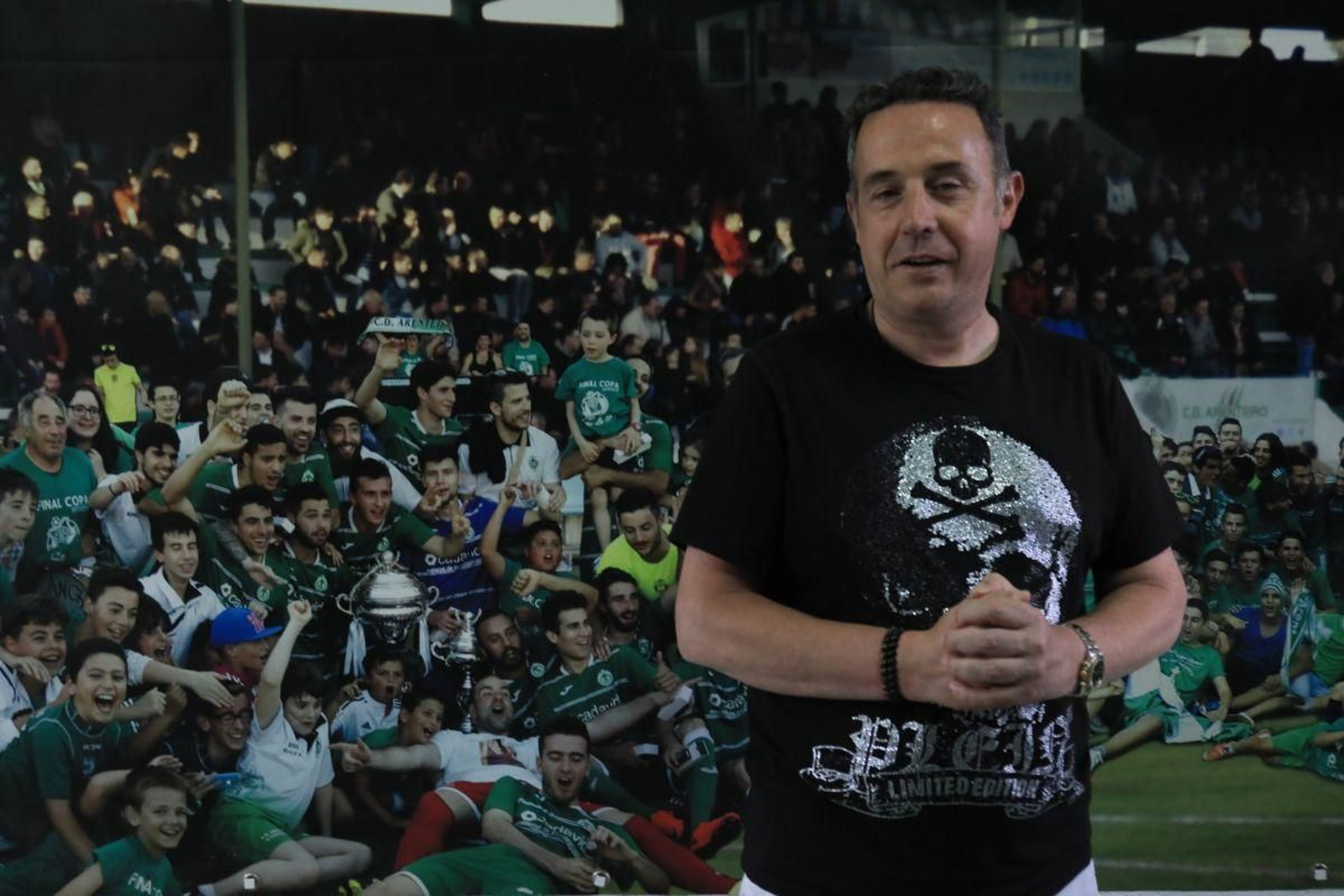 Francisco Vázquez, durante la asamblea celebrada en Espiñedo en la que cogió el mando del CD Arenteiro.