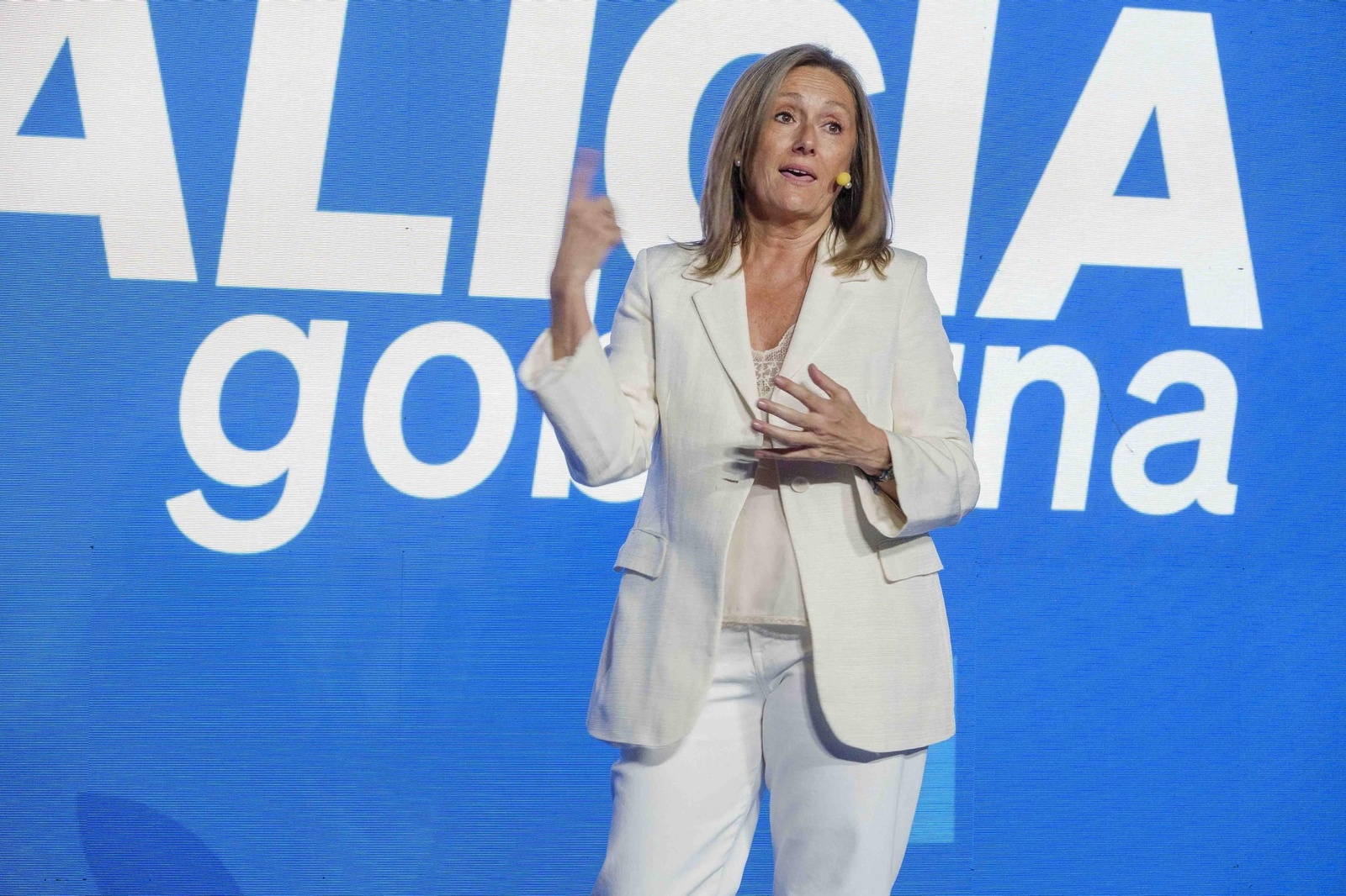Galería | Rueda lidera el acto del PPdeG en Vigo y hace balance del mandato