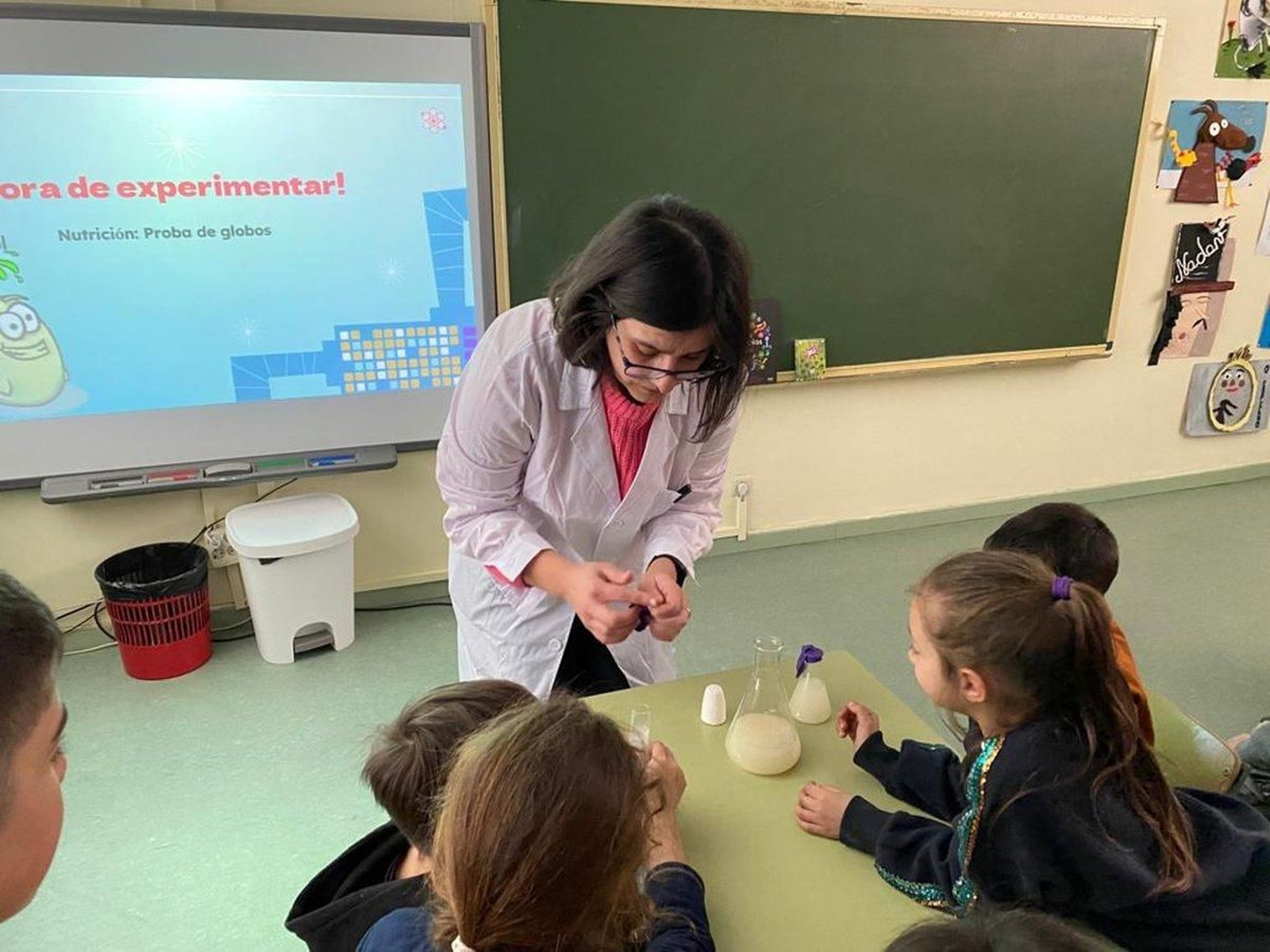 Os alumnos estiveron moi atentos durante toda a xornada.