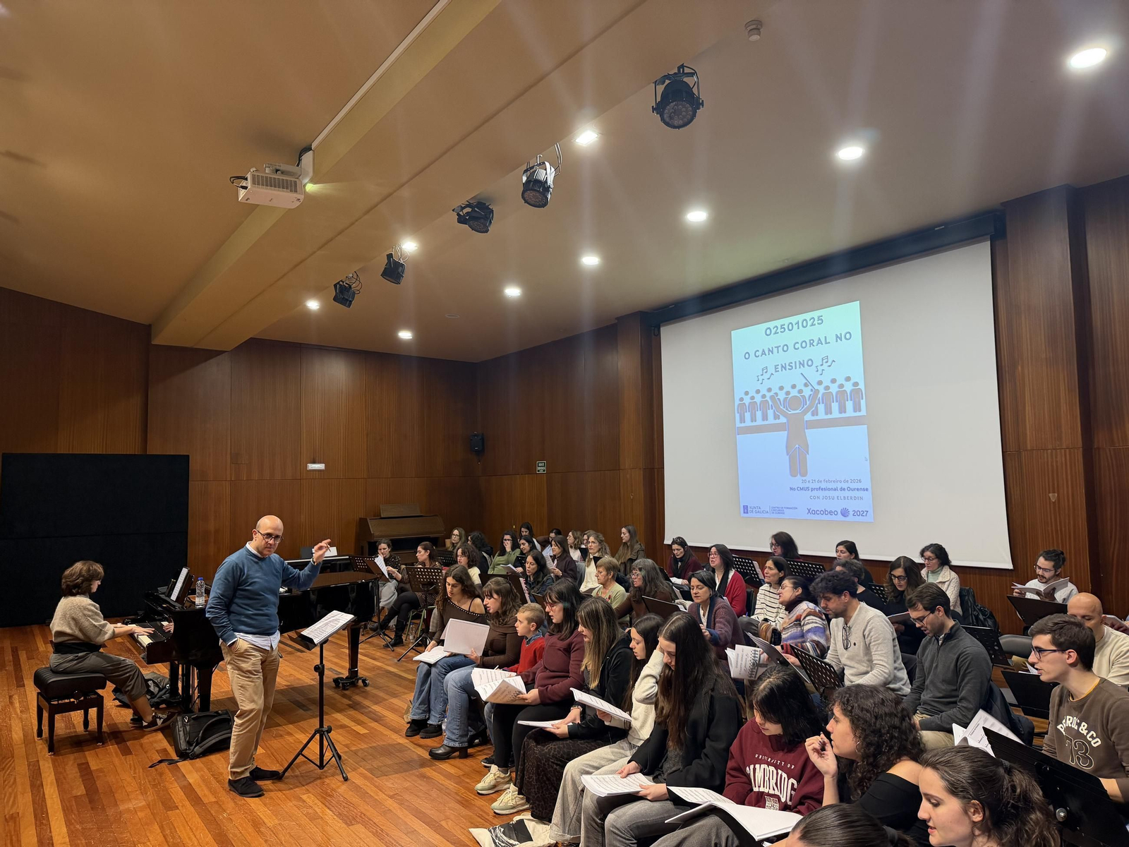 Formación sobre canto coral do CFR Ourense