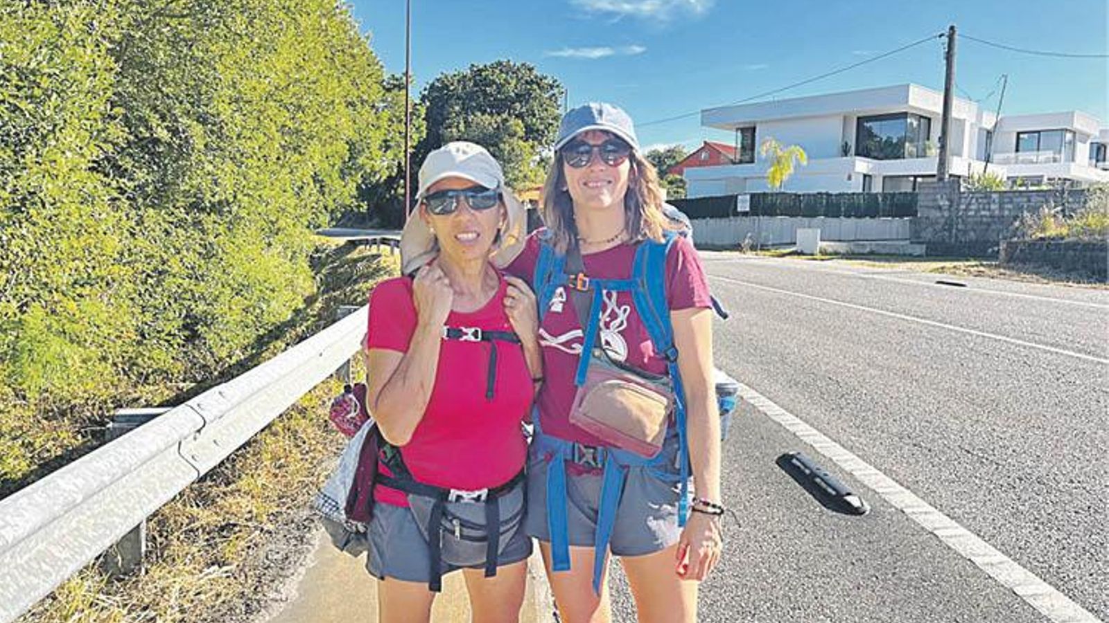 Madre e hija de Barcelona haciendo el camino.