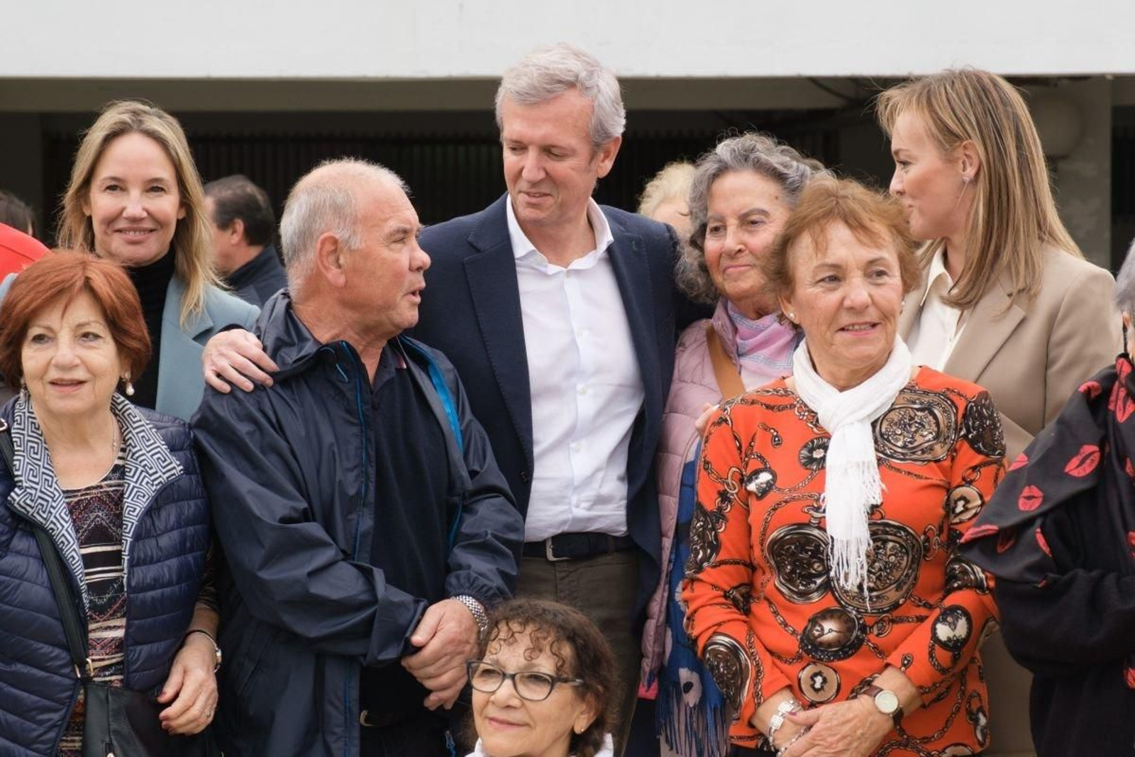 Alfonso Rueda, ayer en su visita al Centro de Tiempo Libre de Panxón.