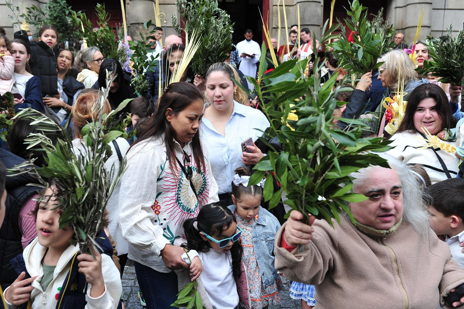 Galería | El Domingo de Ramos, primera gran muestra de devoción popular en Ourense