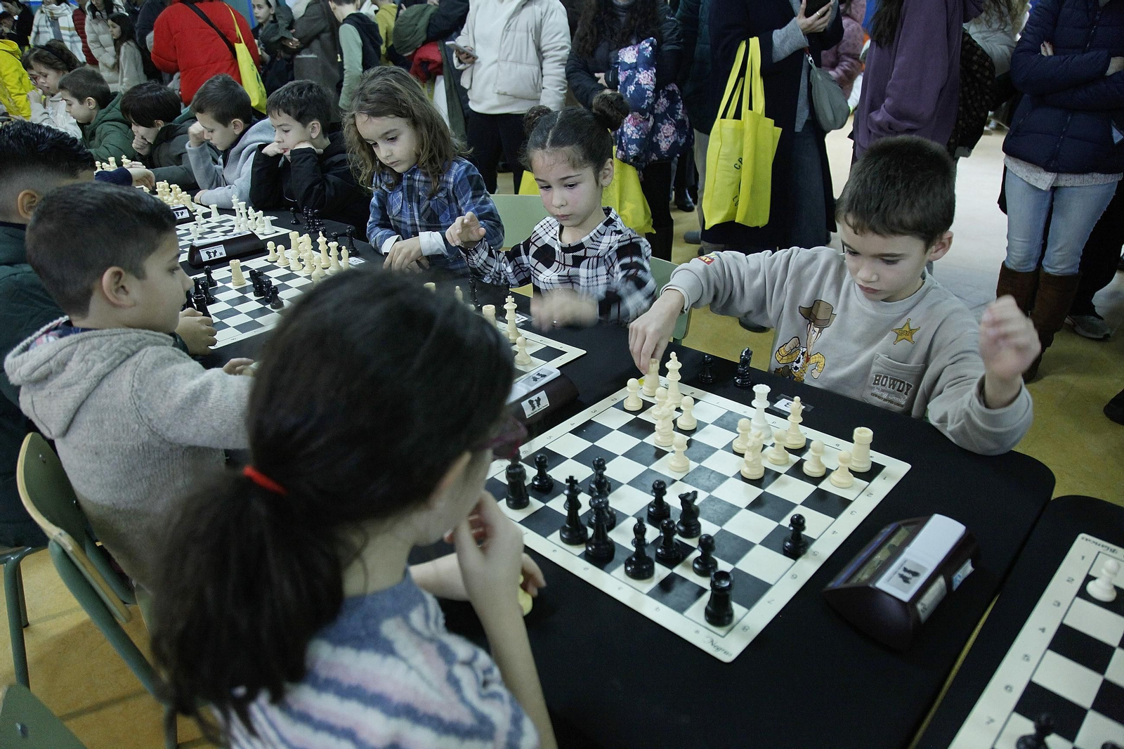 Galería |  El ajedrez, protagonista del fin de semana en Ourense