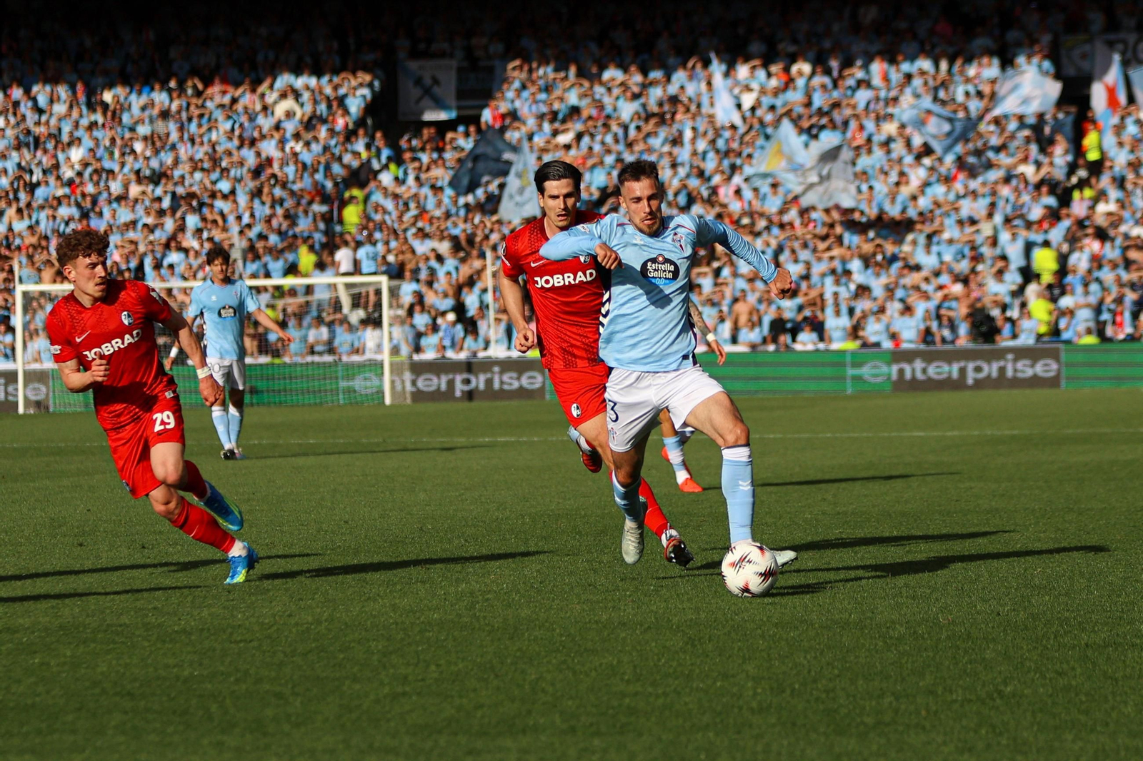 Galería | La goleada del Friburgo puso fin al sueño europeo del Celta