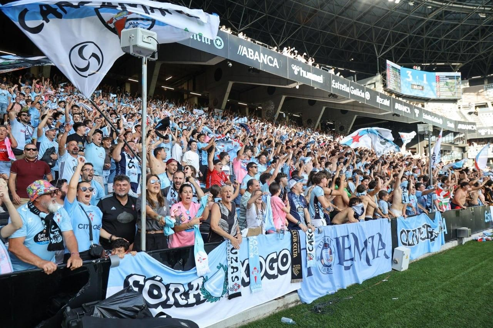 Galería | El Celta Fortuna golea a la Ponferradina y sube a Segunda División
