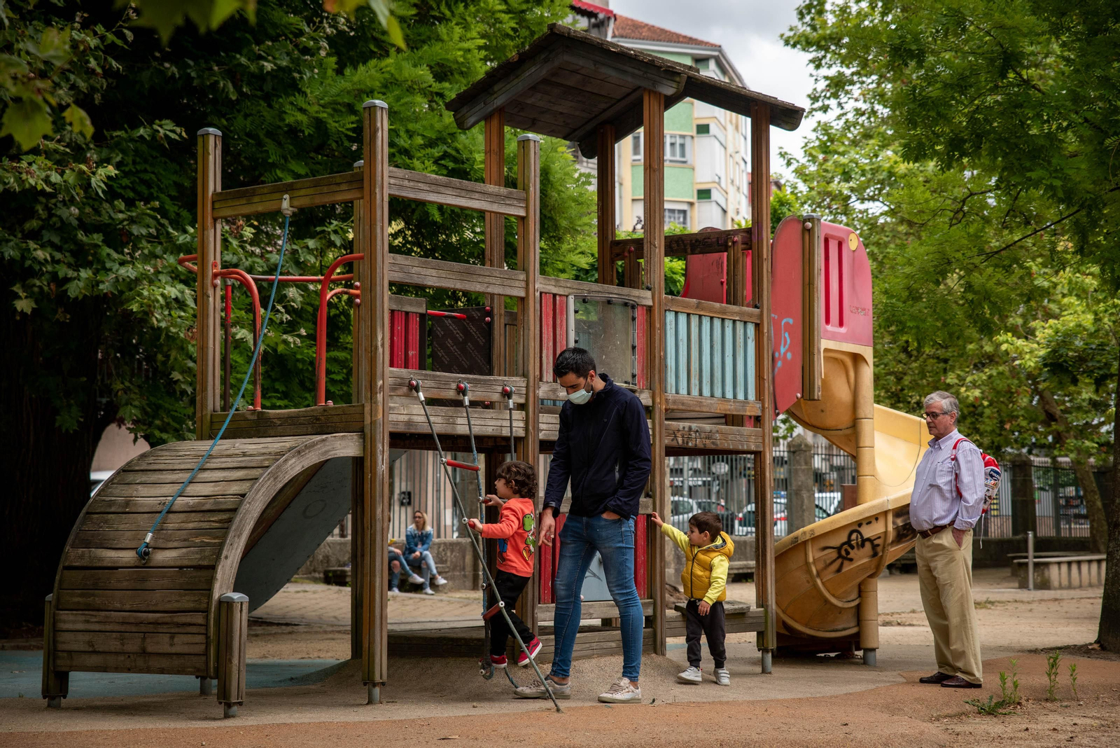 Ourense reabre sus parques infantiles. FOTO: ÓSCAR PINAL