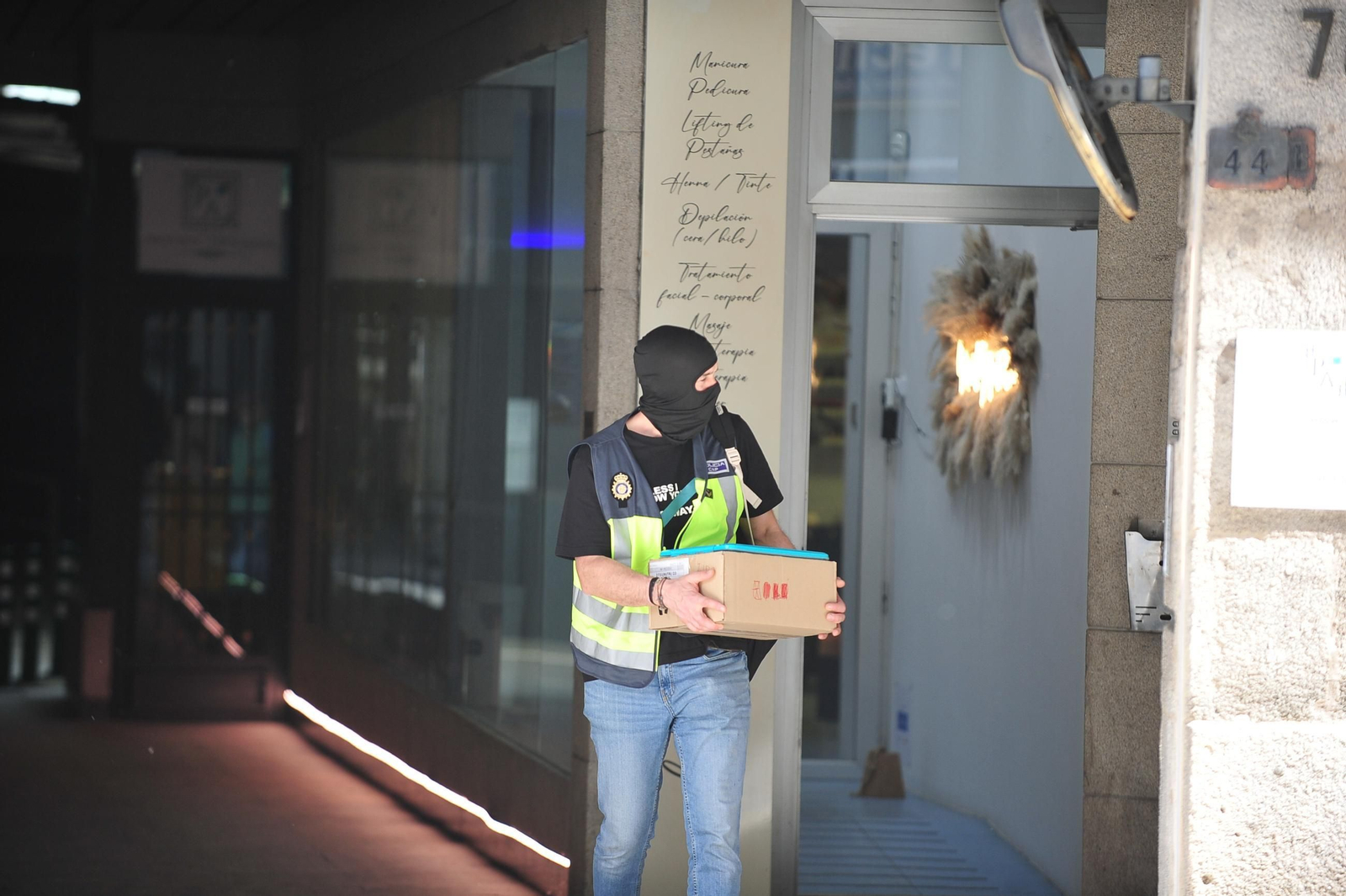 Galería | Golpe policial a la venta de drogas en Ourense