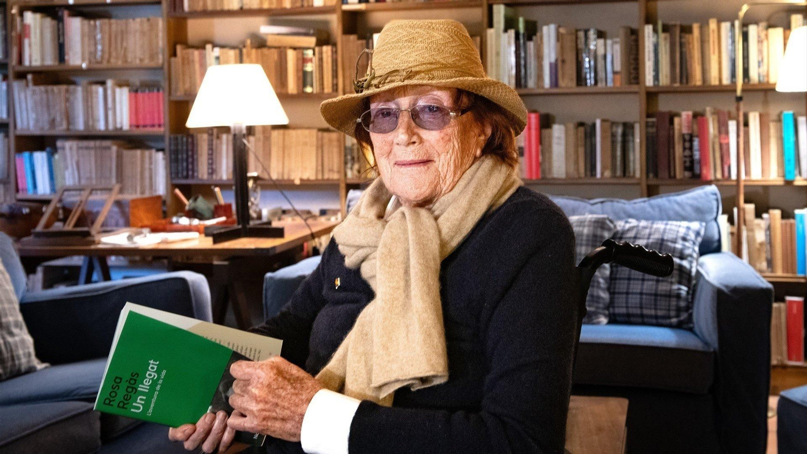 La escritora Rosa Regàs durante la presentación de su libro "Un legado". EP