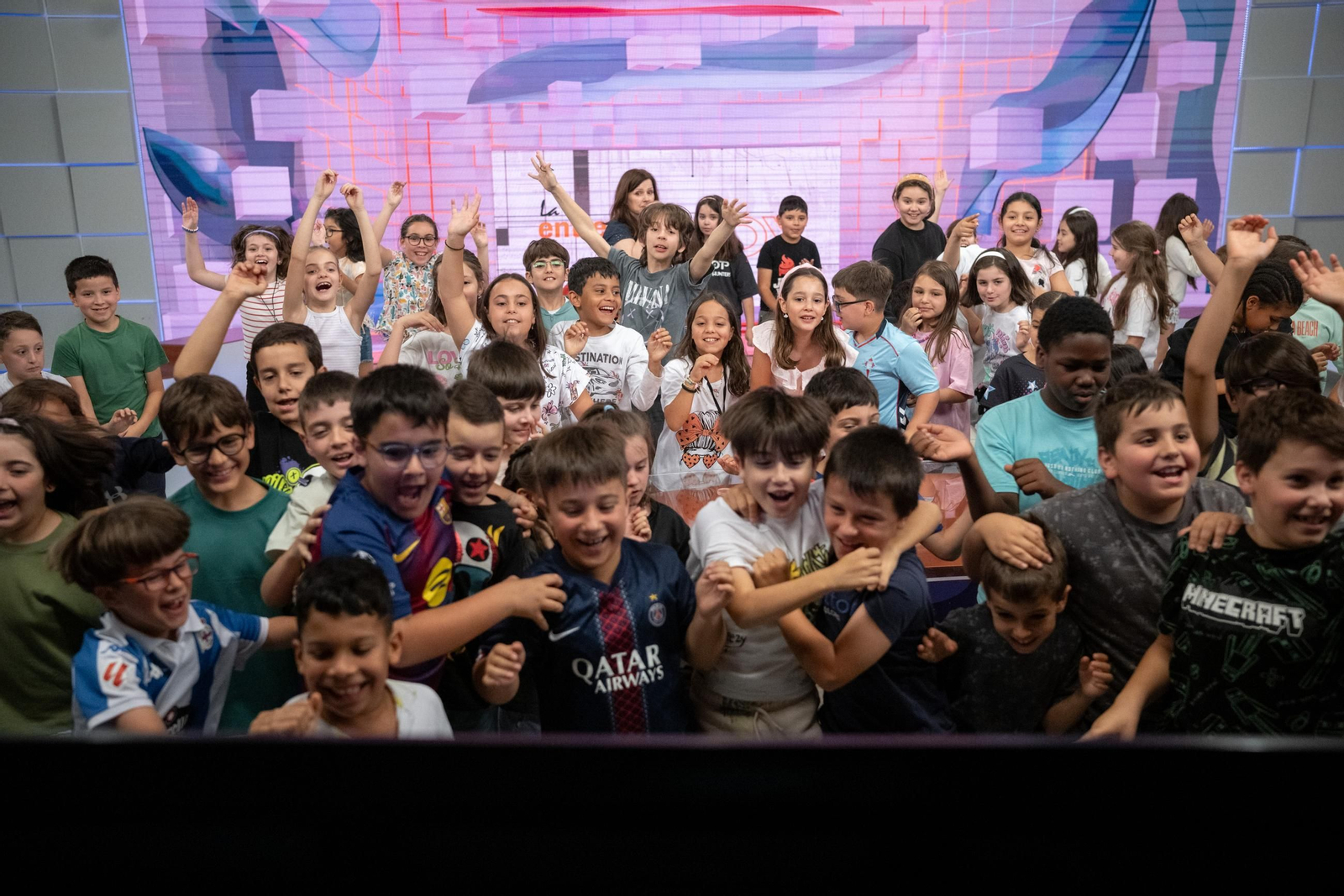 Visita dos alumnos do colexio Albino Núñez ó plató de Telemiño