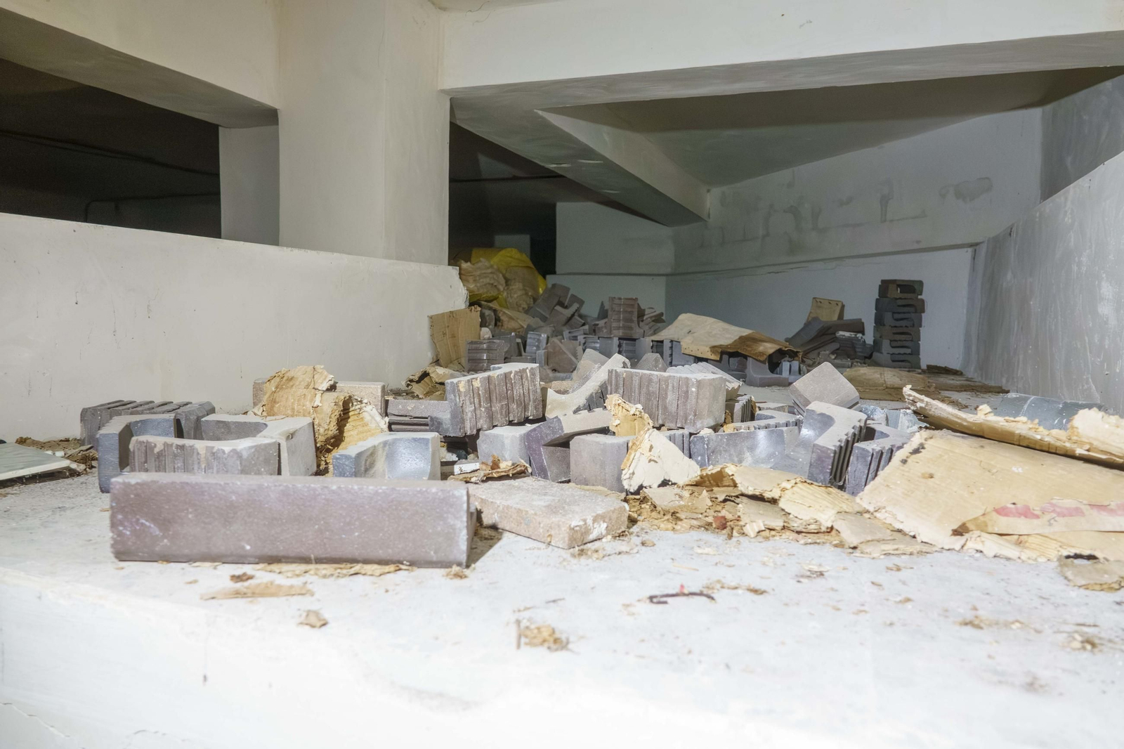 Galería | El interior del búnker nuclear que se esconde en O Castro