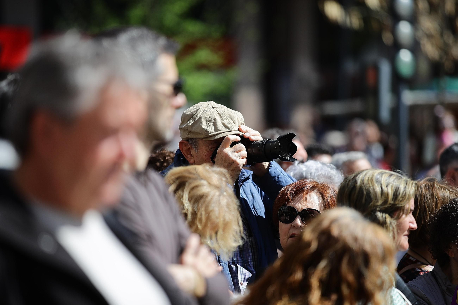 Galería |  Las Madamitas y el buen tiempo conquistan San Lázaro