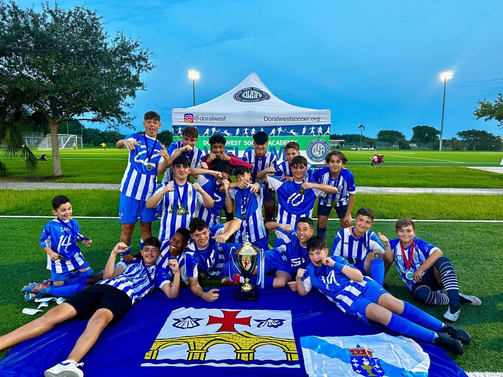 El cadete del UDJ de Almeiras de A Coruña, ganadores del torneo en Miami