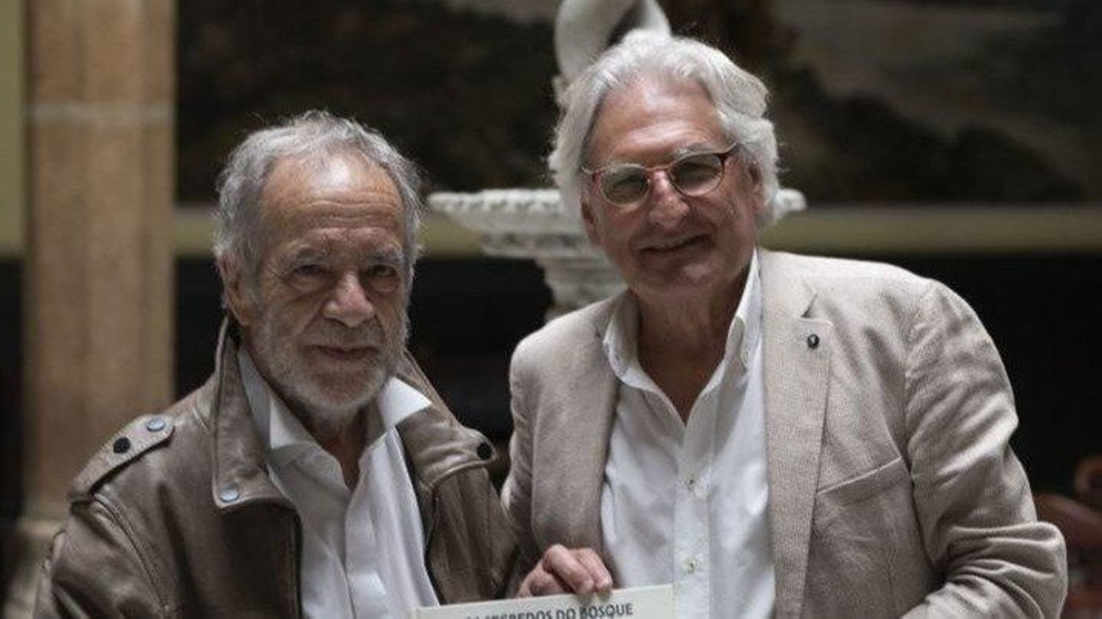 Acisclo Manzano e Paco López Barxas, onte na presentación do libro.