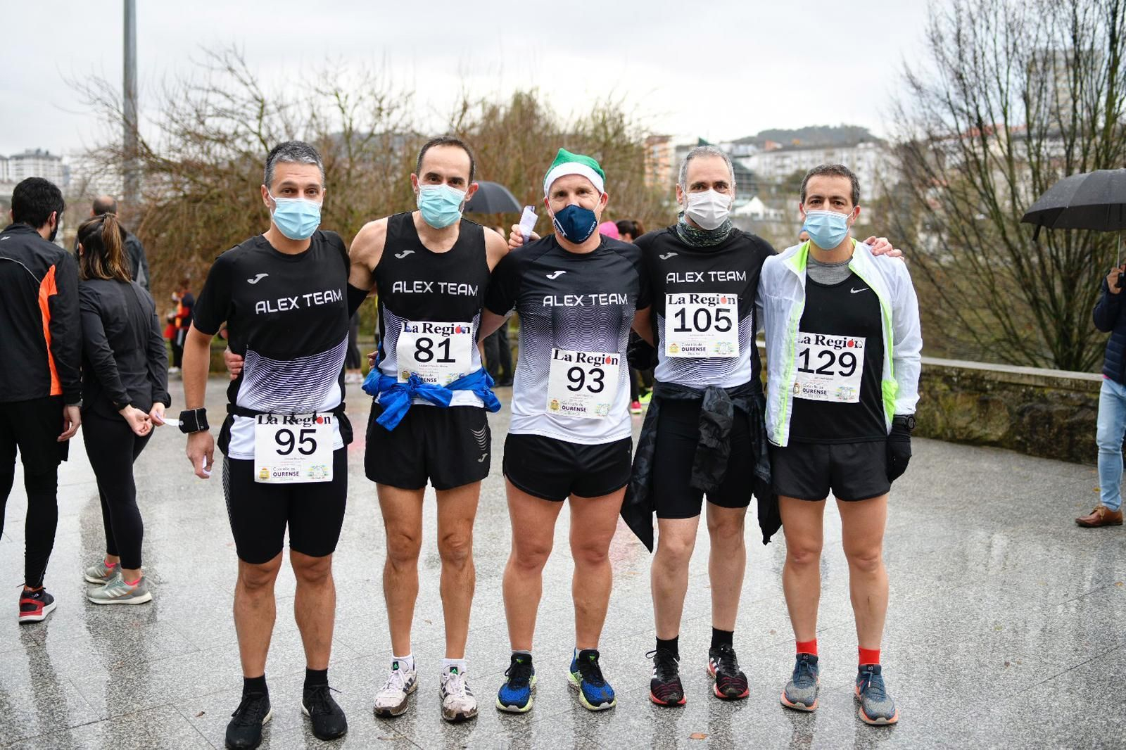 No faltaron los disfraces en la San Silvestre de este año (XESÚS FARIÑAS).