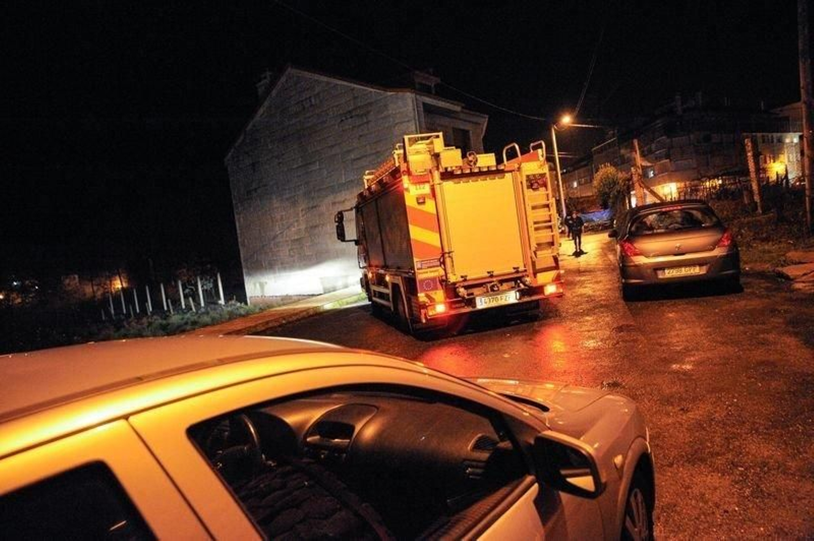 Las imágenes del escenario del crimen machista de O Carballiño 01