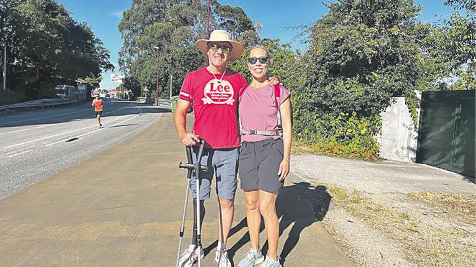Una pareja de sevillanos con discapacidad física.