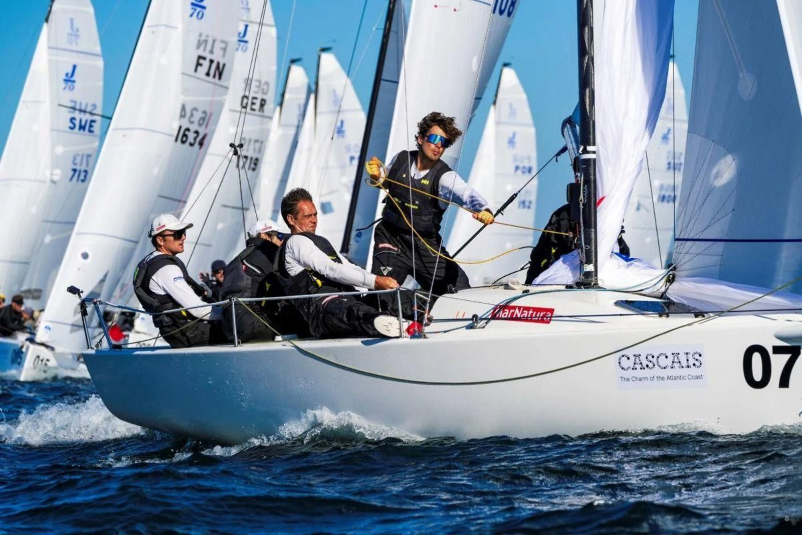 Luis Bugallo y José Luis Freire, ayer durante la regata.