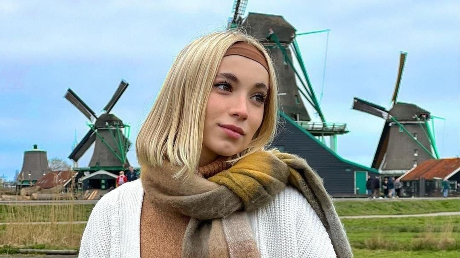 Rebeca Stones en su último viaje a País Bajos. // Instagram (@rebecastones)