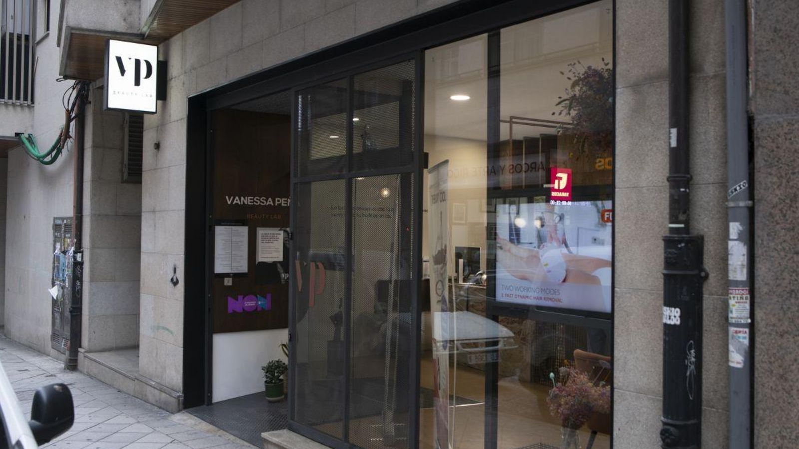 Exteriores de VP Beauty Lab, en el número 10.