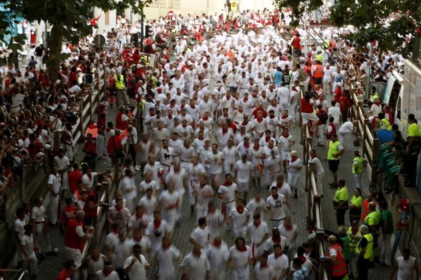 El primer encierro de los Sanfermines 17