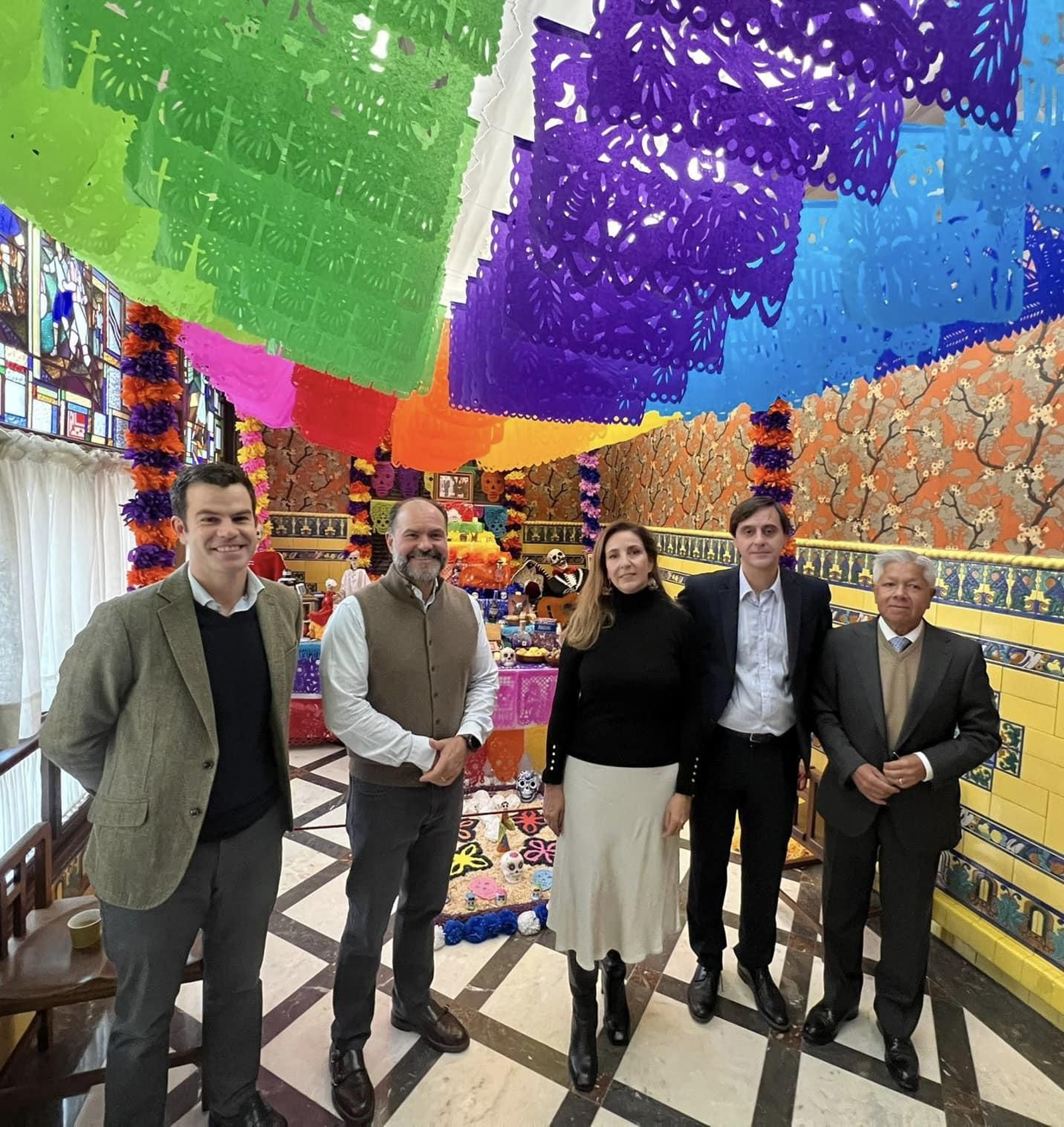 En la imagen, el presidente de la Fundación CEPA González Diez y del Museo de la Emigración Leonesa-MeL, Carlos Fernández González, acompañado por la directora del Museo, Nuria Alonso Mateos, y los patronos de la Fundación José David Rodríguez Prado, David Ardura Moyano y Luis Manuel Sánchez Carlos