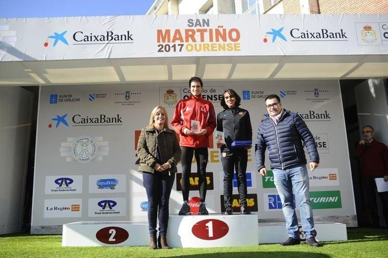 SENIOR/ Alejandro Fernández y Ester Navarrete.