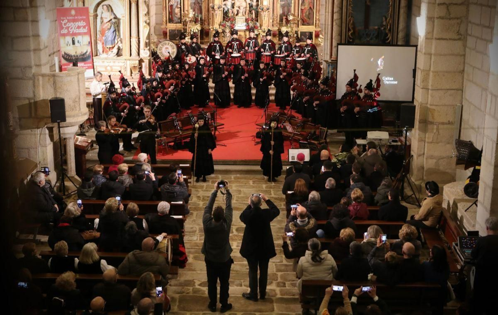 Un momento del concierto de la Real Banda de Gaitas.