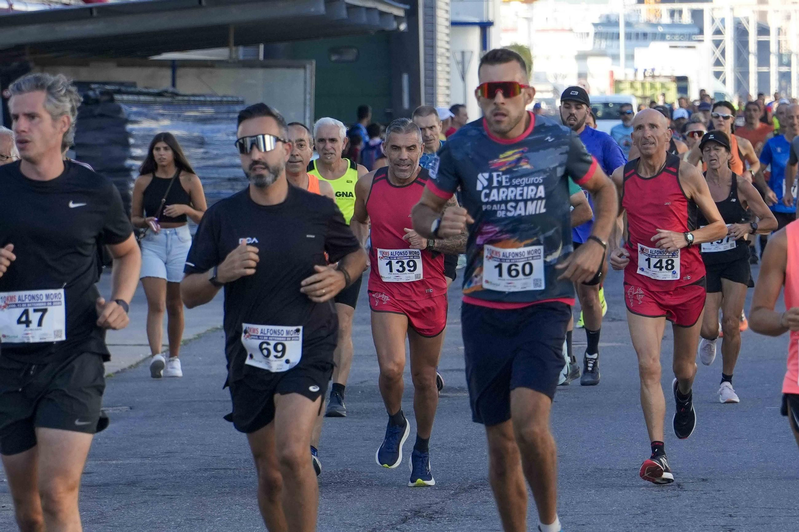 Galería | El puerto pesquero de Vigo acoge hasta cinco carreras organizadas por Carlos Adán