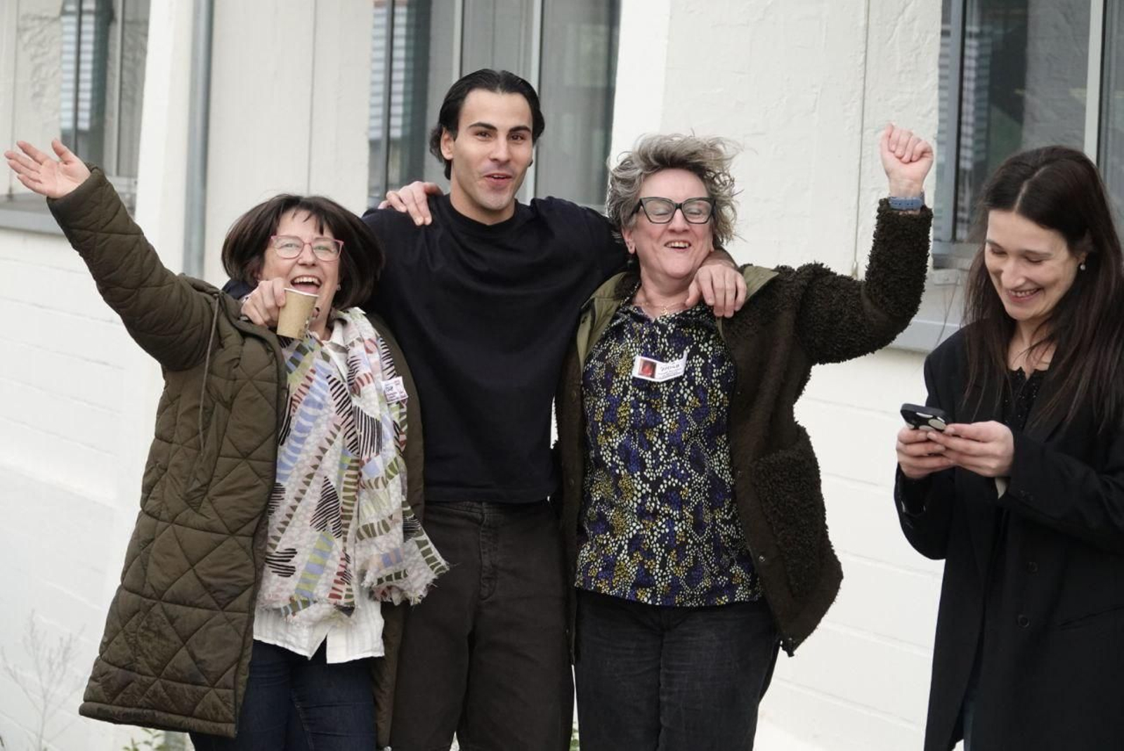 Galería | Los trabajadores de Bimba y Lola celebran el segundo premio de la Lotería de Navidad