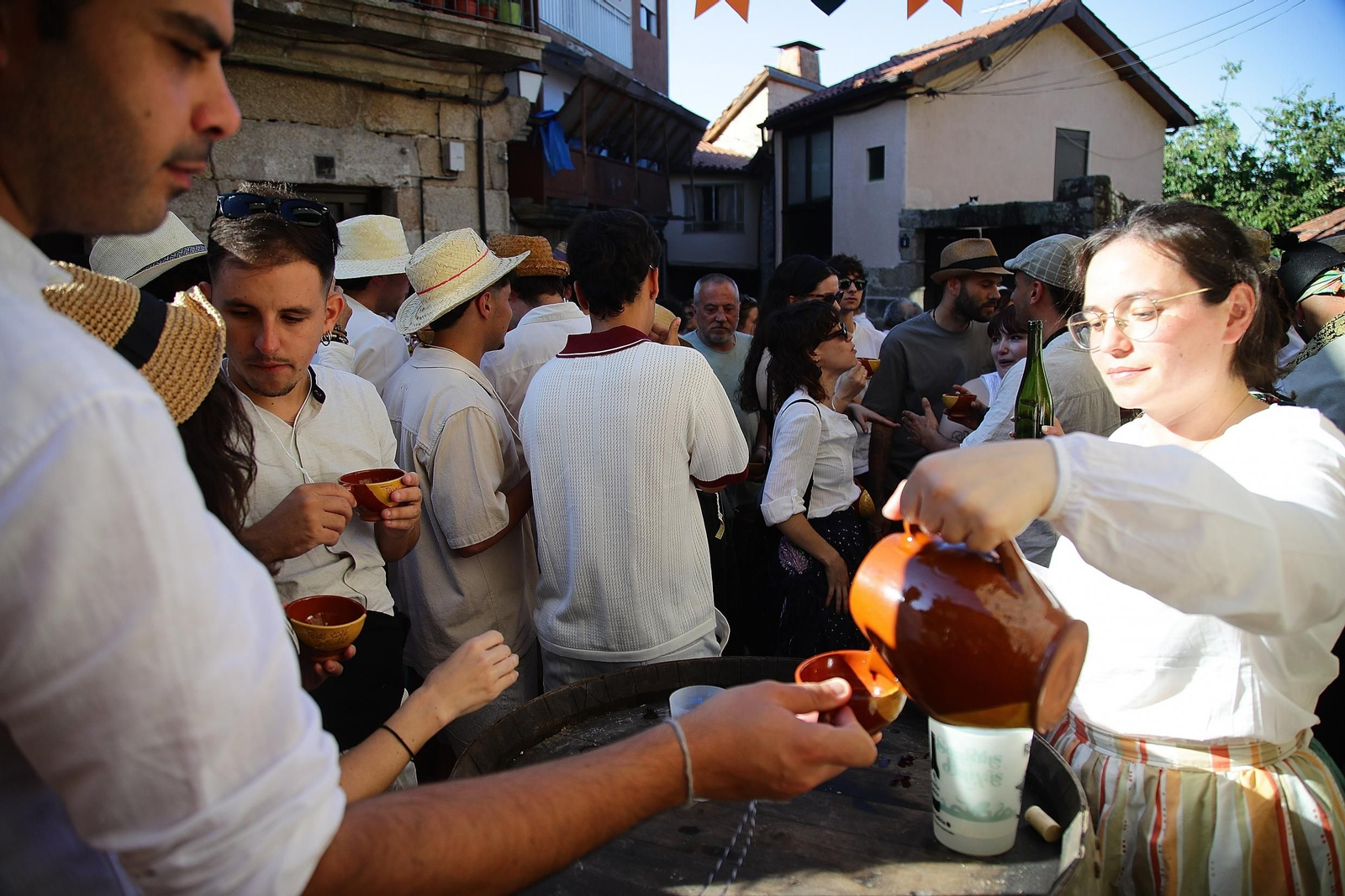 Galería | Las calles de Seixalbo regresan al siglo XIX con la Festa dos Foros, en fotos