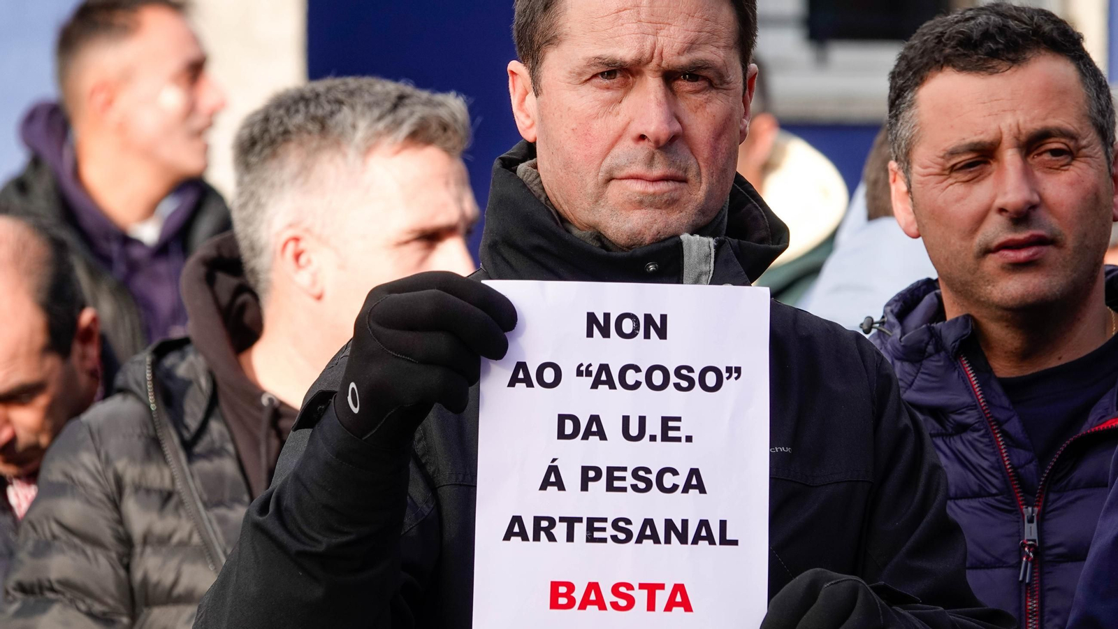 La protesta contra el reglamento de la UE que afecta a la flota artesanal, el lunes en Arcade.