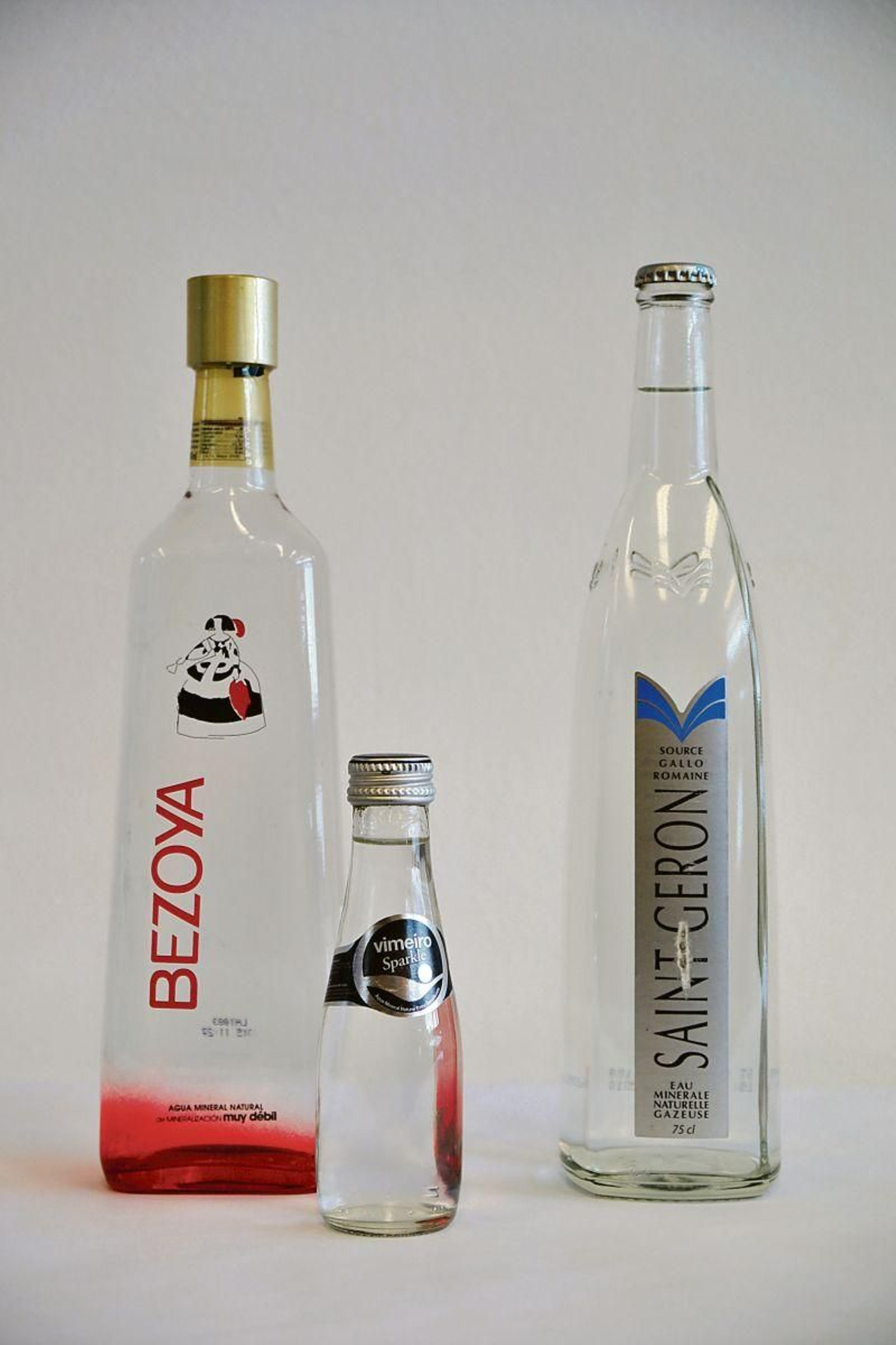 Botellas de la colección esbeltas de distintos tamaños.