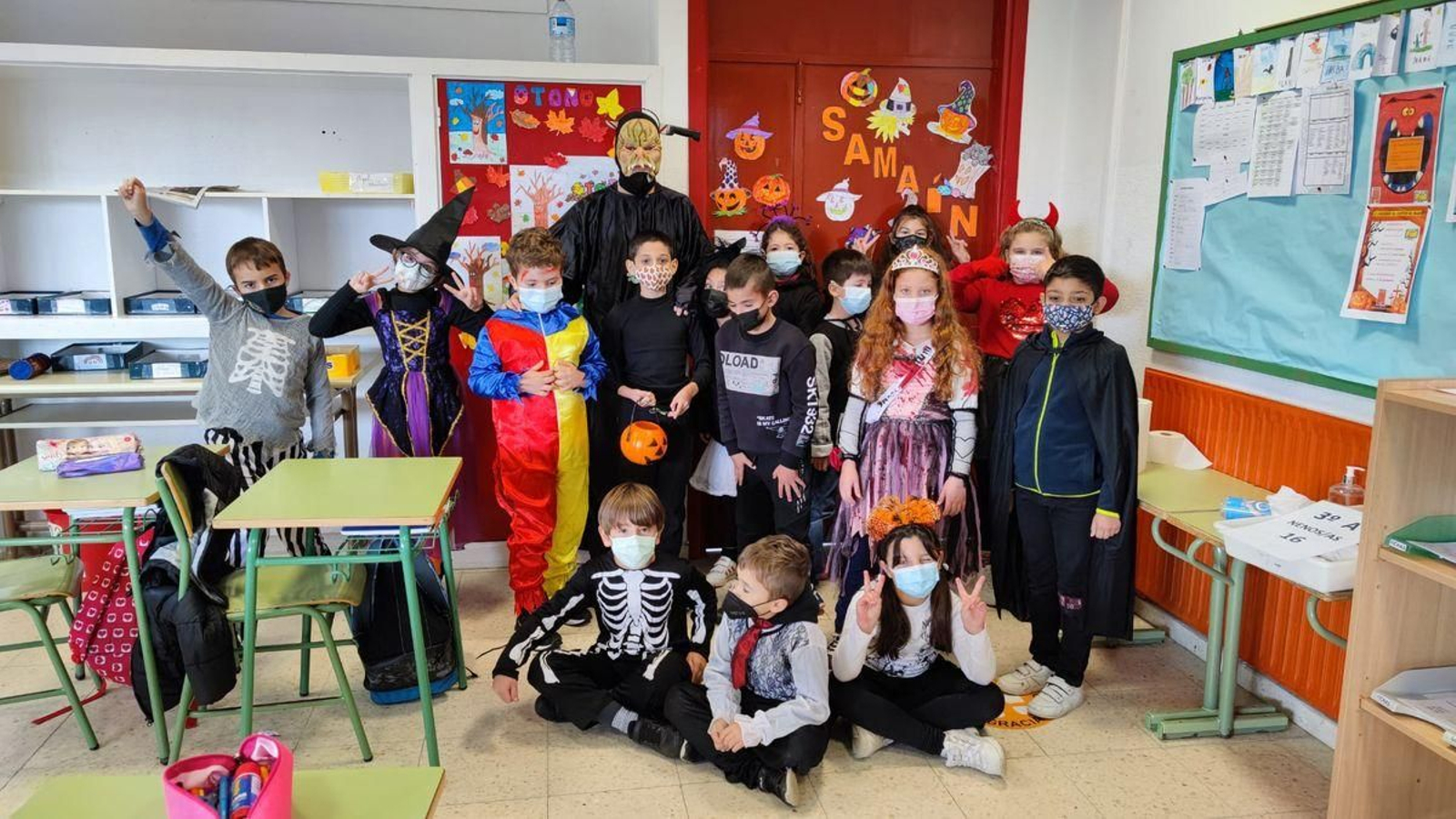 Albino Núñez. Personaxes terroríficos en terceiro A.